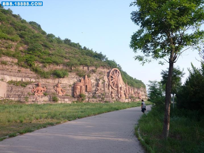 小路.JPG
