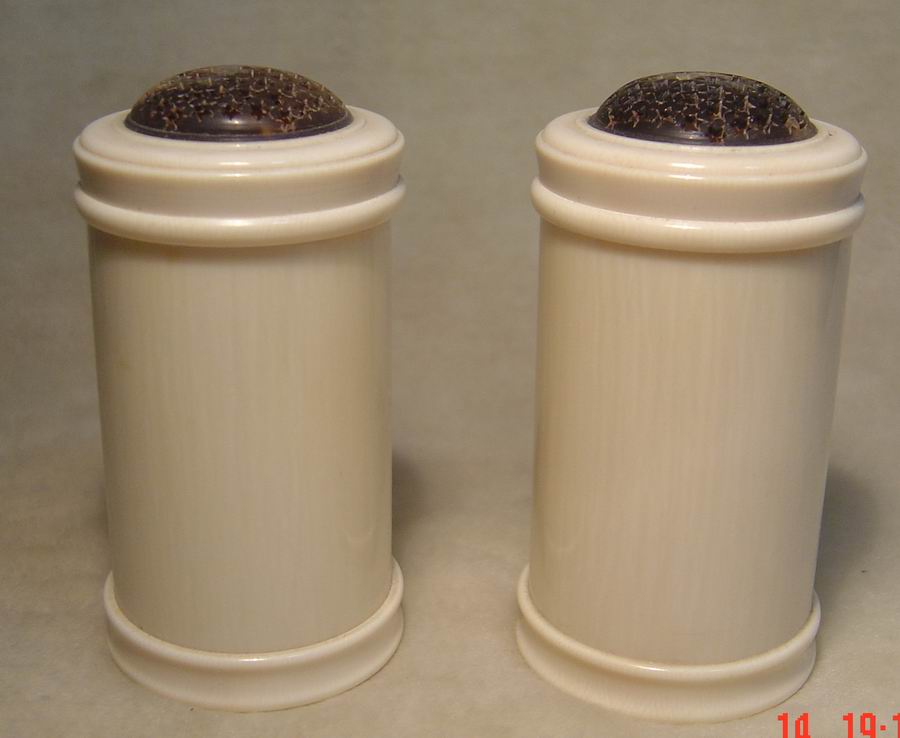 全牙扎嘴罐一对A.JPG