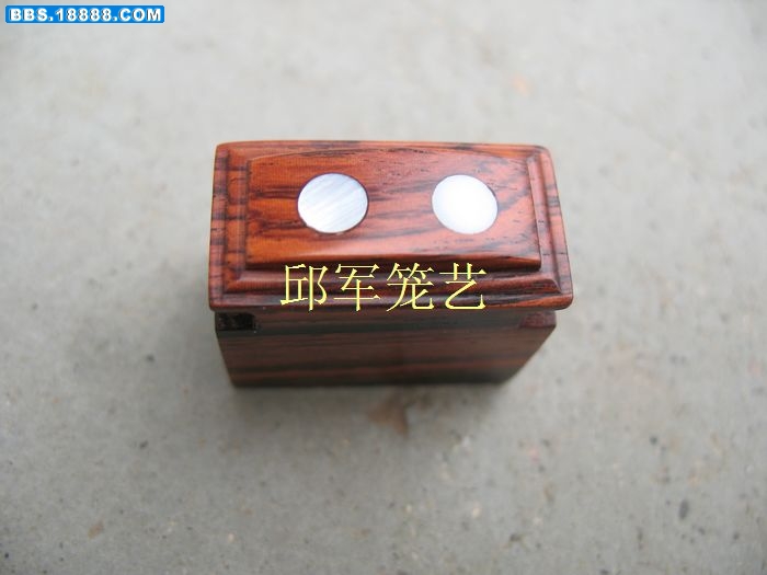 nEO_IMG_老红木罐鼻 003.jpg
