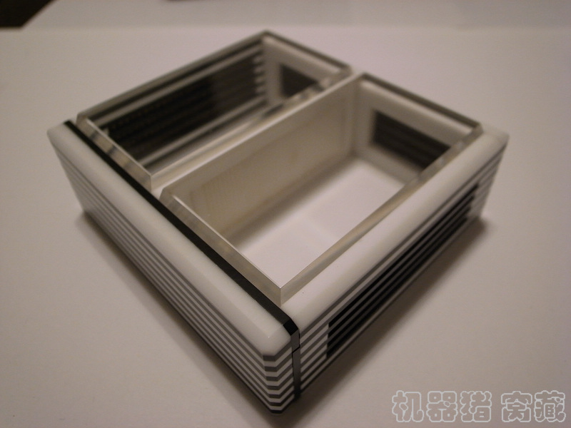 小张黑白三面窗1.jpg