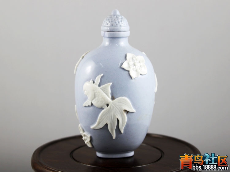 刻瓷鼻烟壶5002.JPG