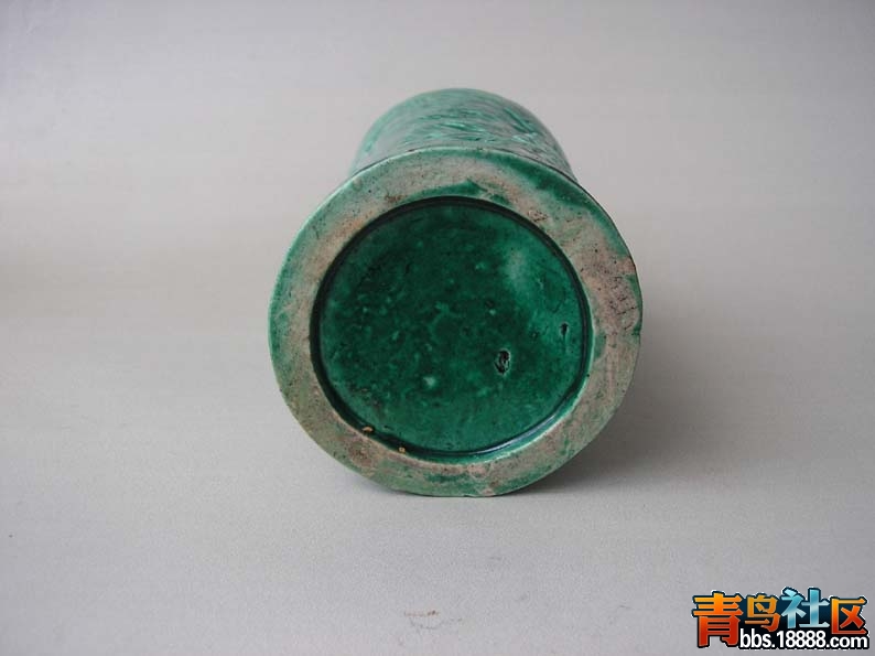 绿釉笔筒（7）.jpg