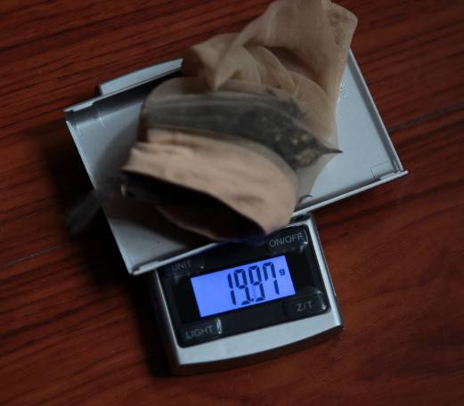 除去外面包裹的重量为18克.jpg