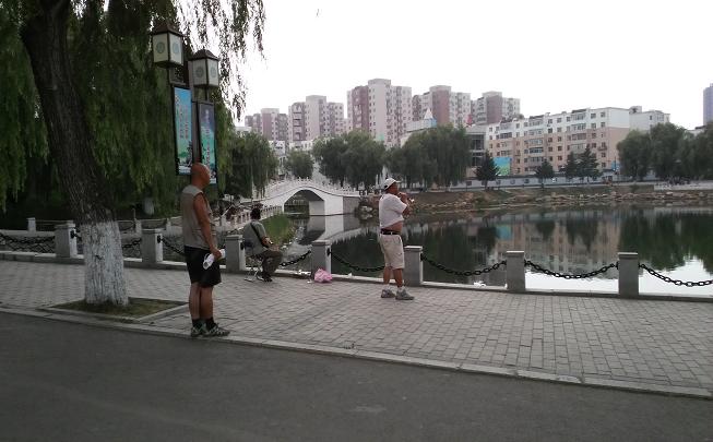劳19.JPG