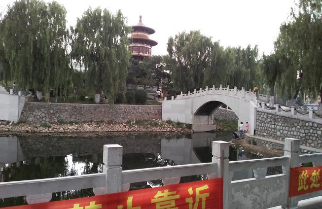 劳23.JPG